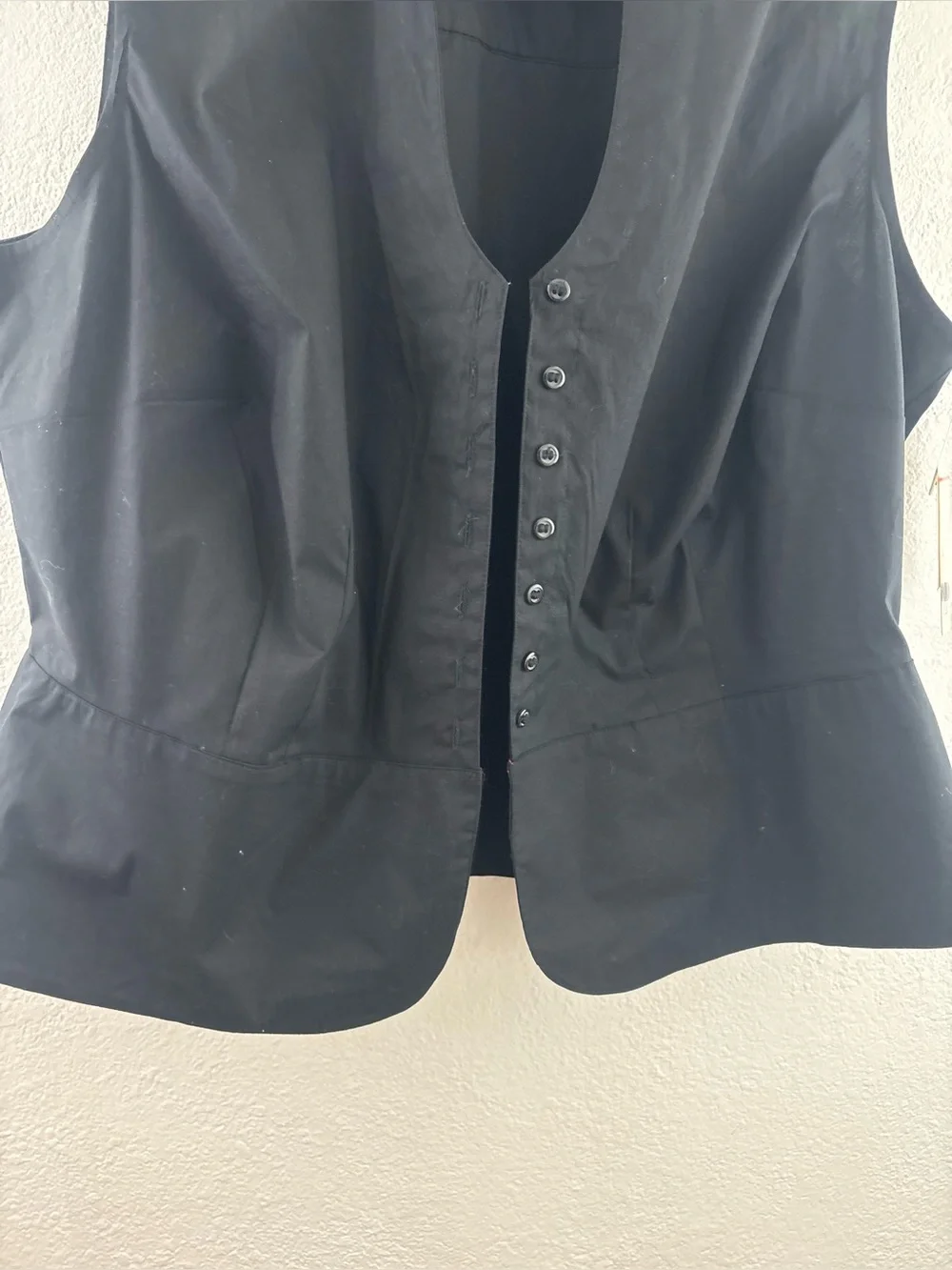 Notations Woman black sleeveless button-front peplum vest mandarin-neckline 1X